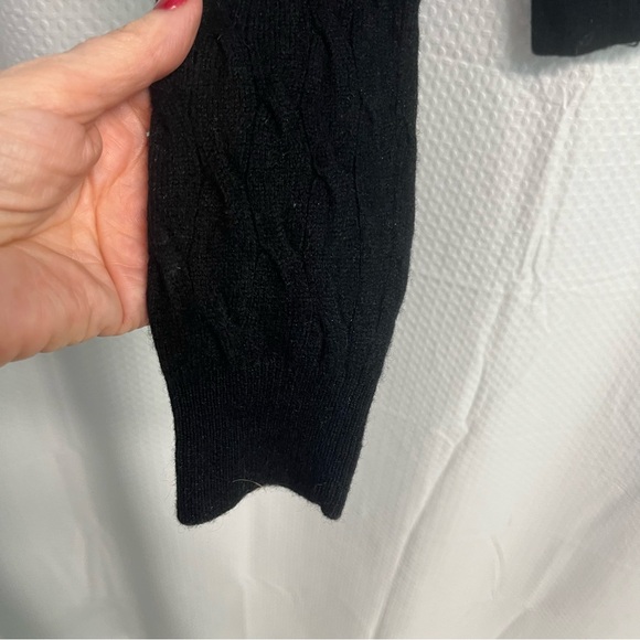Madison Studio Black Cashmere Cable Knit Turtleneck Sweater Small Preppy - Picture 4 of 9
